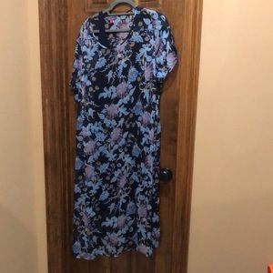 Vince camuto Black chiffon material dress with long black tank top underneath